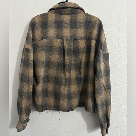 Mod Ref cropped flannel size women's small grey and tan long sleeve‎ - Picture 3 of 3